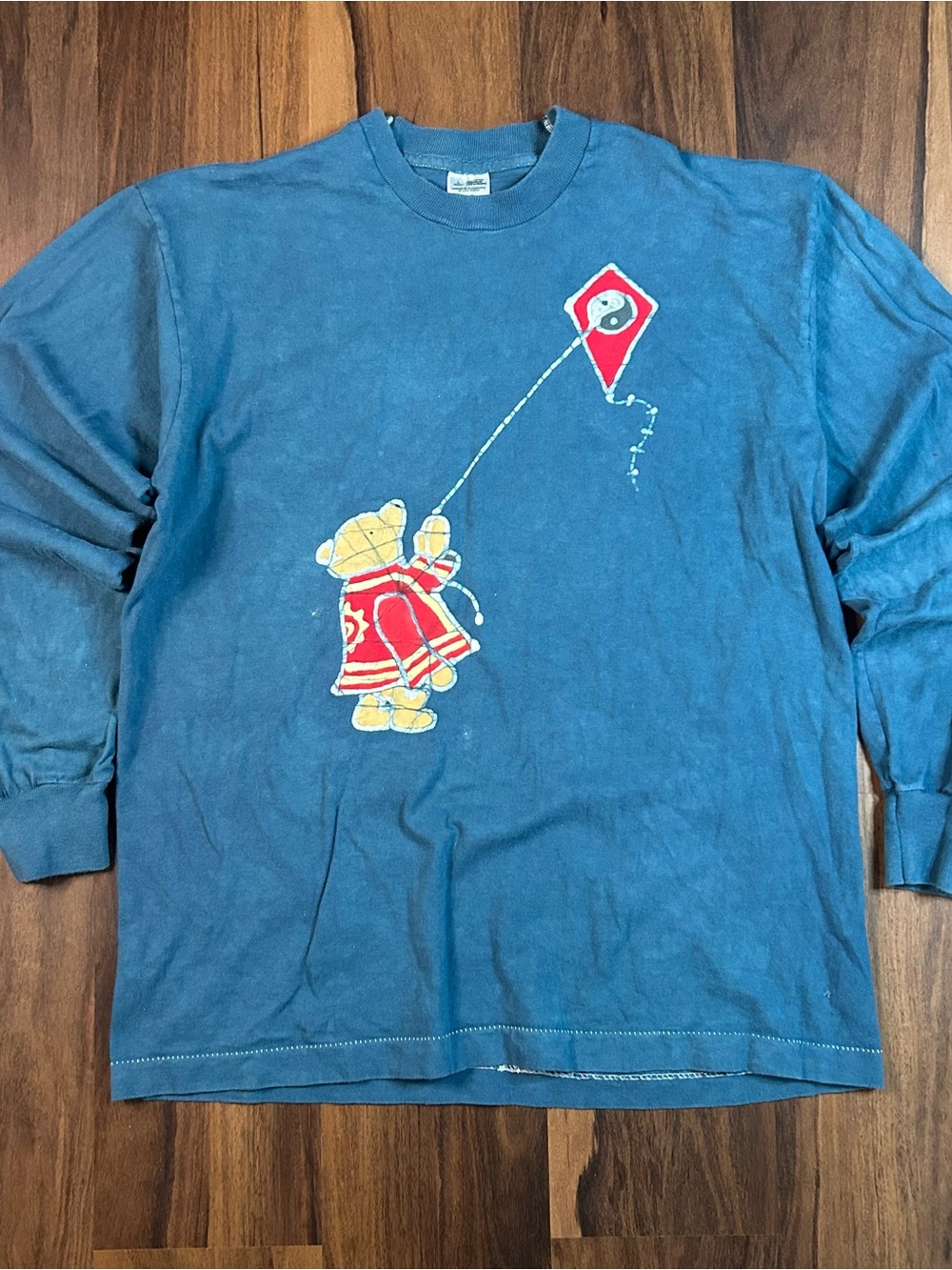 90s single stitch pooh bear and piglet tie-die long sleeve.